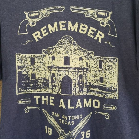 "Remember the Alamo" Grey Tshirt Size: Large - Picture 1 of 3